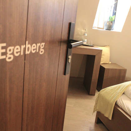 Doppelzimmer Egerberg - Übernachten in der Burg Falkenberg in Bayern