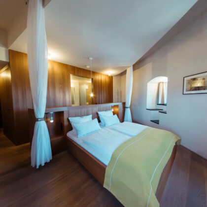 Doppelzimmer Schulenburg - Übernachten in historischen Gemäuern in Bayern